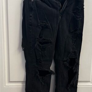 American Eagle Outfitters Black Relaxed fit Ripped/Distressed Jeans